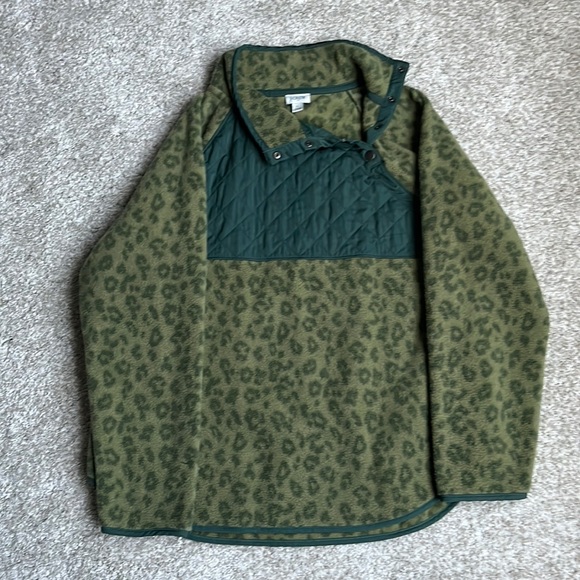 J. Crew Factory Tops - J. Crew factory women’s fleece sweater. Size large.